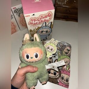 AUTHENTIC POP MART - Exciting Macaron Labubu - Green Grape